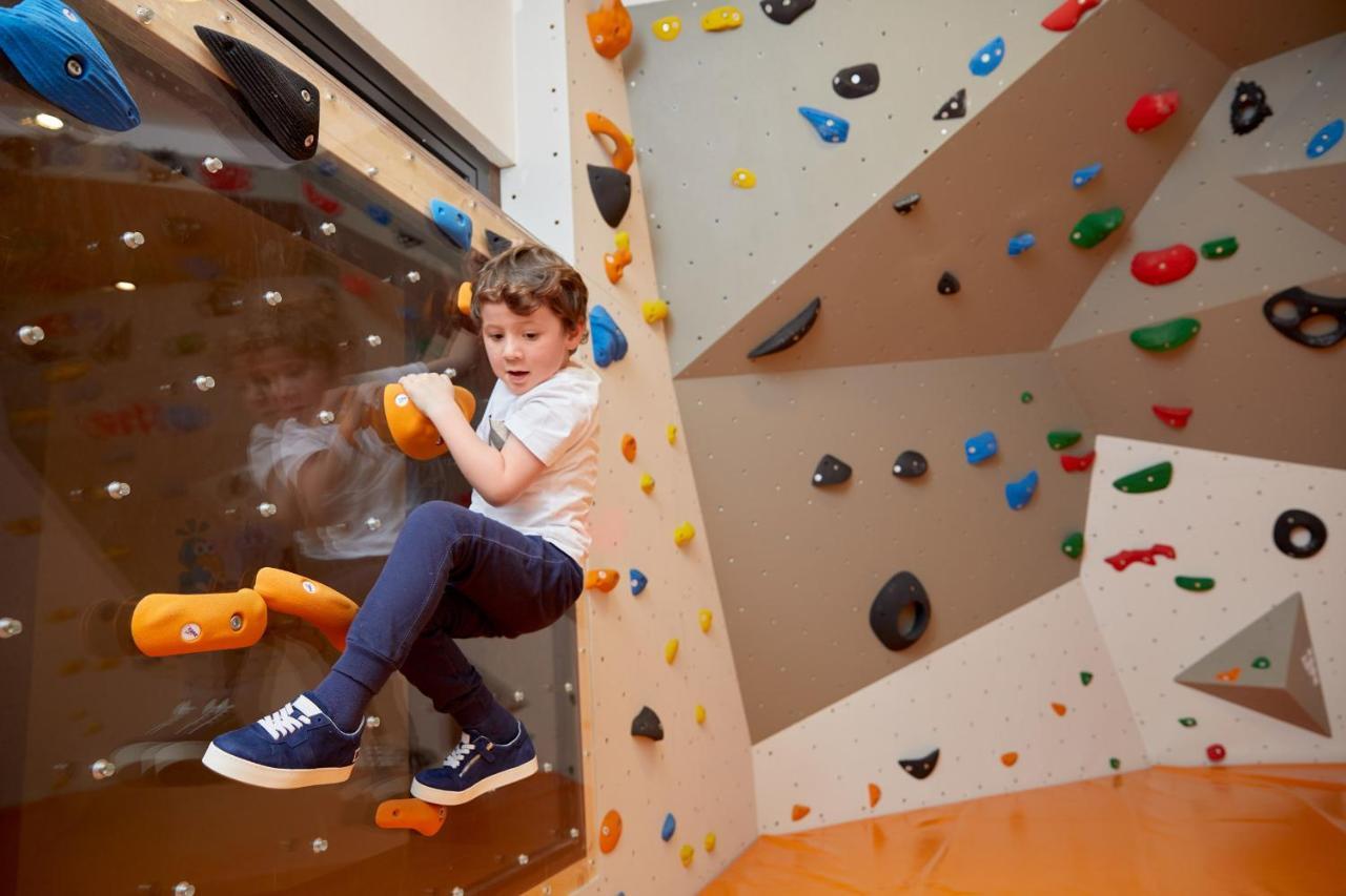 Almhof Family Und Wellness Resort Gerlos Exterior foto